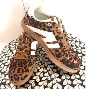 🐾 Lucky Step Leopard Print Air Cooled Sneakers - Size 8.5 🐾